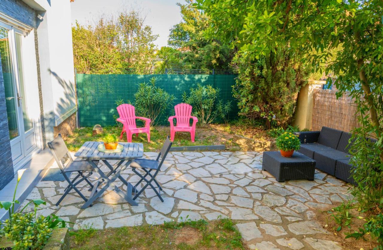Studio Au Calme Tout Confort Proche Des Plages - Jardin Wifi Parking เฟรฌูส ภายนอก รูปภาพ