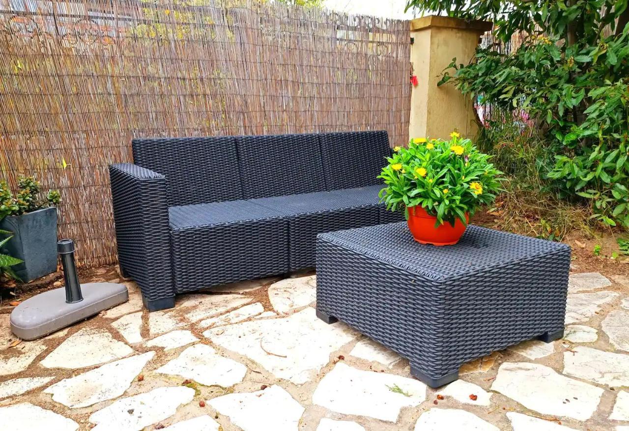 Studio Au Calme Tout Confort Proche Des Plages - Jardin Wifi Parking เฟรฌูส ภายนอก รูปภาพ
