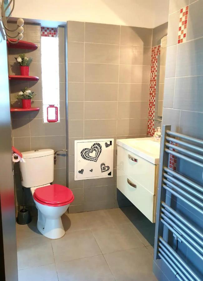 Studio Au Calme Tout Confort Proche Des Plages - Jardin Wifi Parking เฟรฌูส ภายนอก รูปภาพ